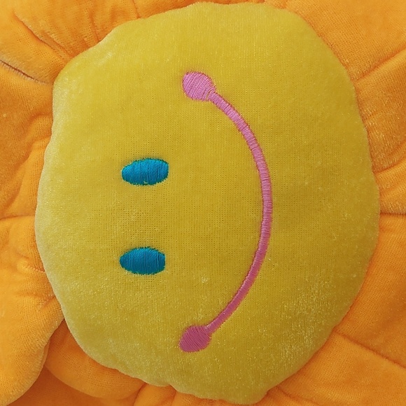 Carousel Toy Inc. HAPPY FACE flower NWOT - Picture 7 of 7